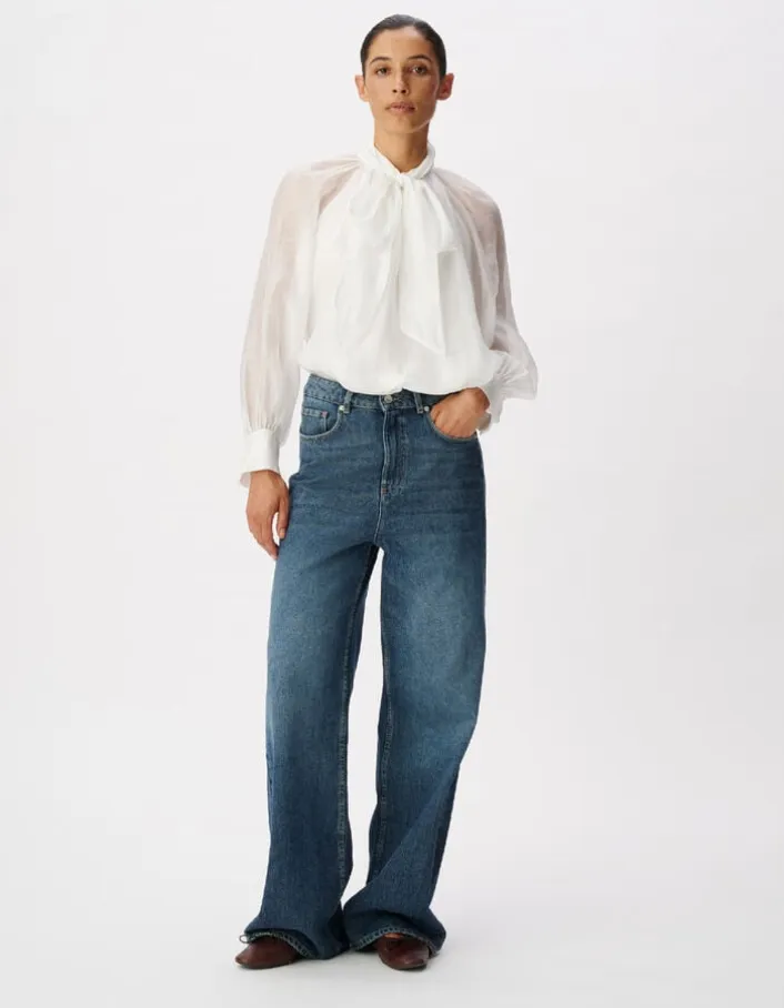 Blouse blanche col lavallière manches ballon Femme