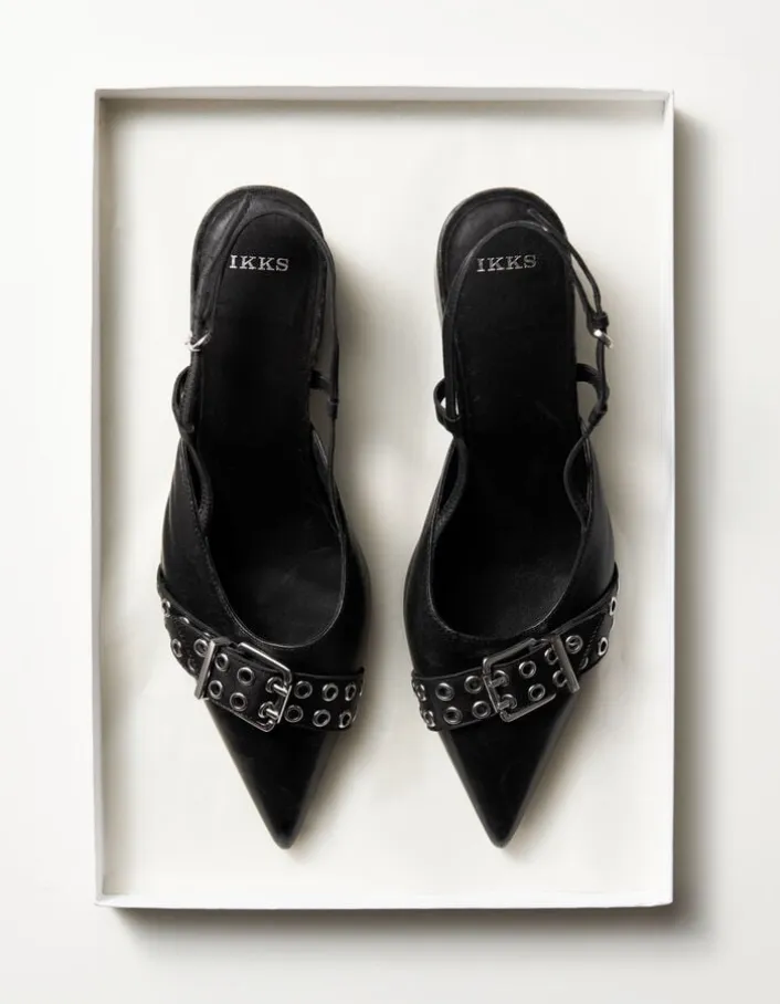Escarpins slingback noirs cuir boucle oeillets Femme