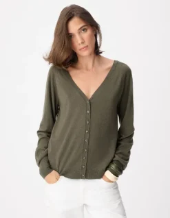 Pull col V kaki tricot 100% laine boutons strass dos Femme