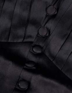 Robe courte noire satinée avec petits boutons Femme