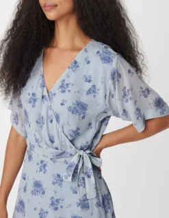 Robe fluide bleue imprimé fleurs à nouer côté Femme